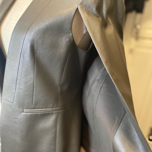 BCBGMAXAZRIA Cape Jacket Upas Faux Leather Olive Green.  Size S - Picture 3 of 9